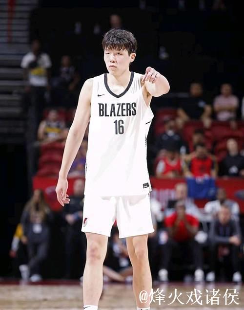 杨瀚森NBA生涯首次先发 开拓者不敌灰熊 杨瀚森NBA生涯首次先发 开拓者不敌灰熊